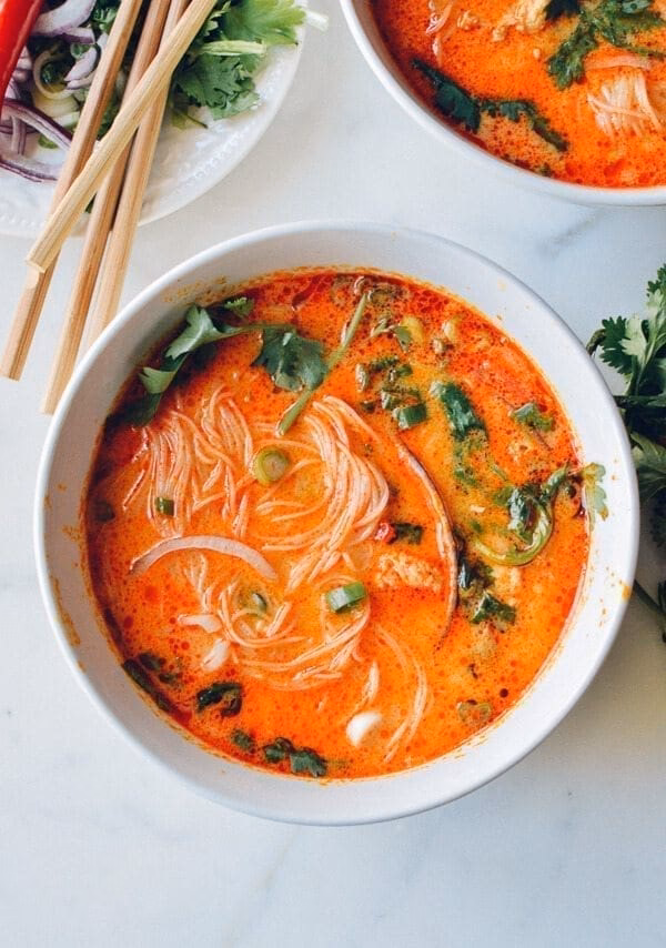 How do you make chicken curry noodle soup?