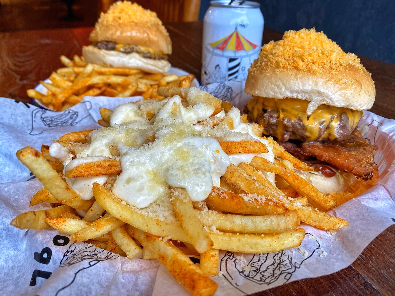 Where to eat a burger in reading?