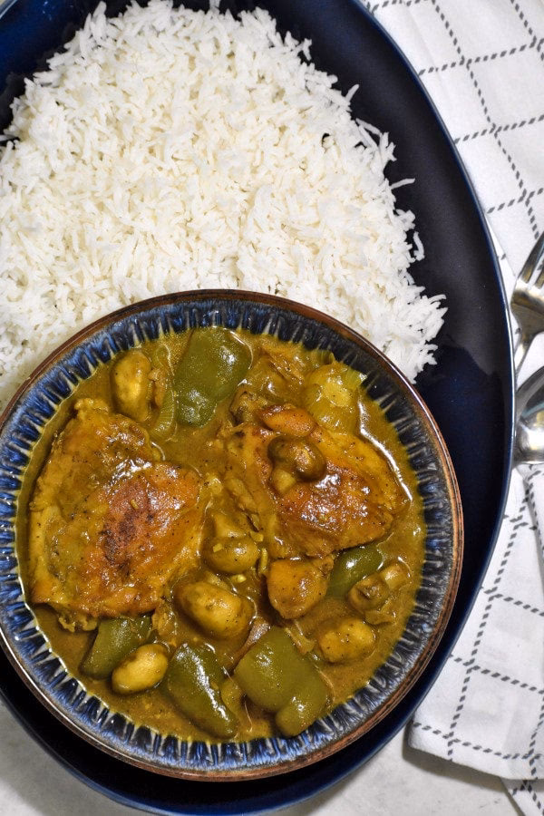 What is African coconut chicken curry?