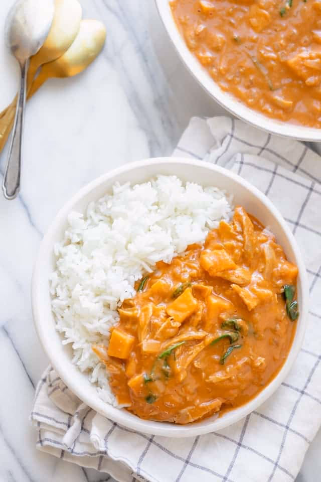 How do you make chicken curry with peanut butter?