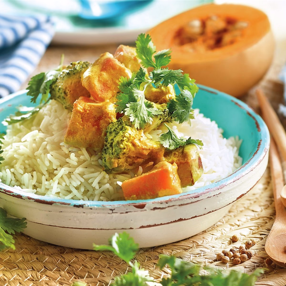 ¿Cómo puedo hacer que este arroz al curry sea picante?