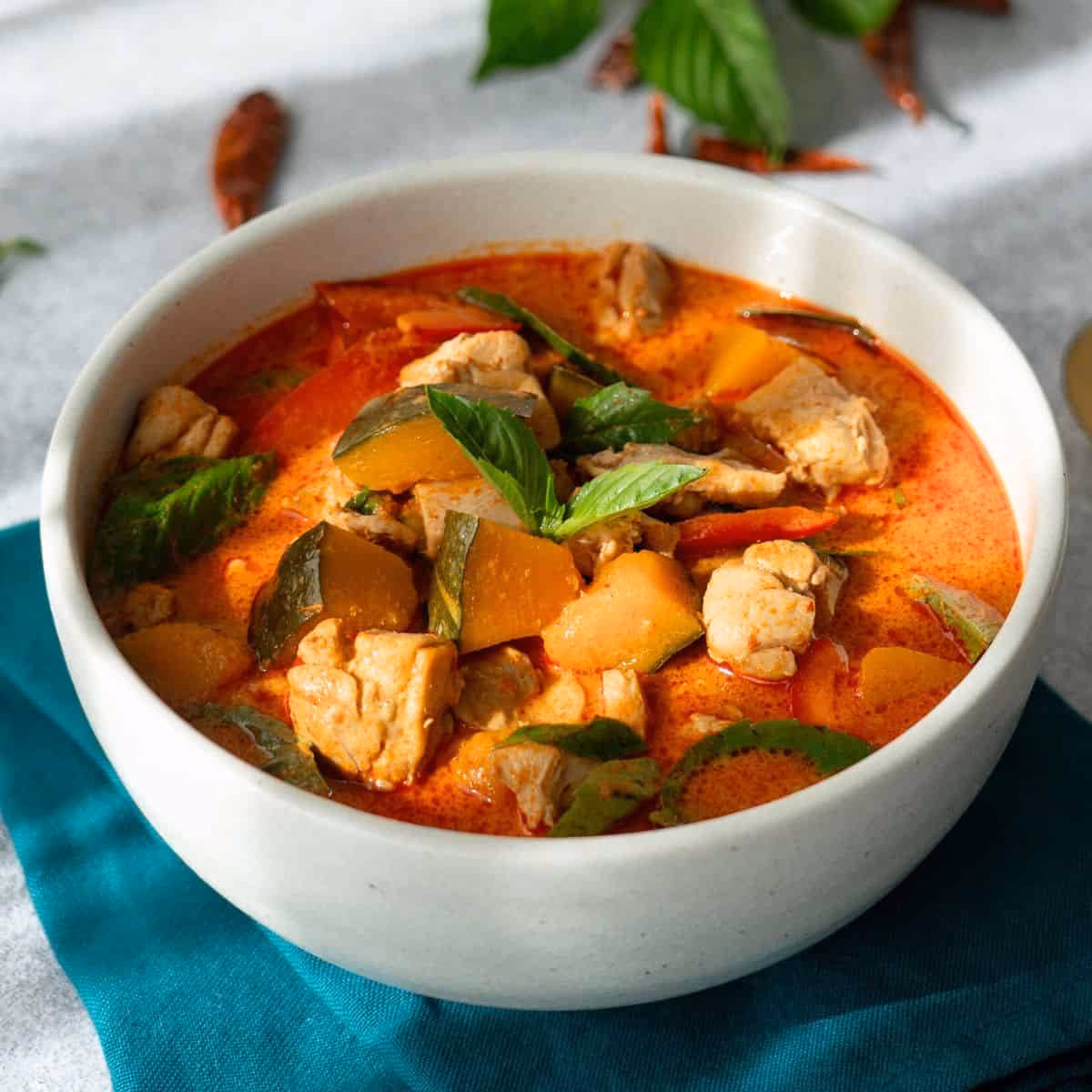 Can you make red curry sauce from scratch?