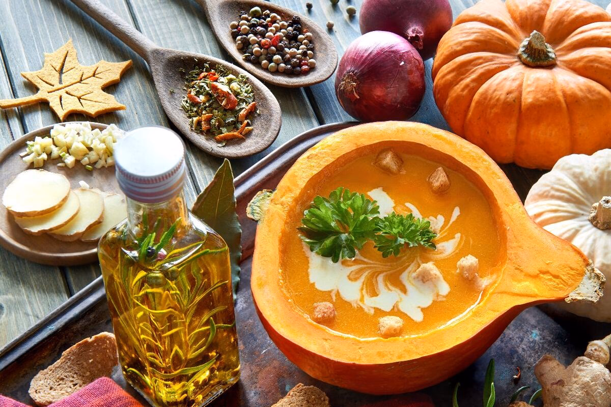 What spices & seasonings are best for fall cooking & baking?