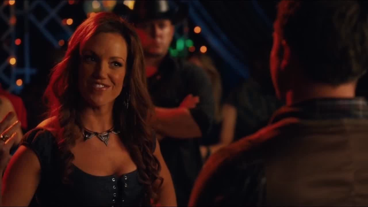 Does Beth Curry still act?