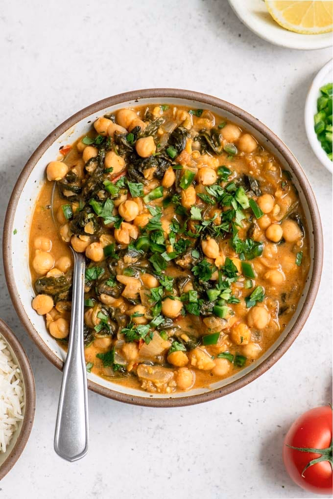 What is chickpea spinach Curry?