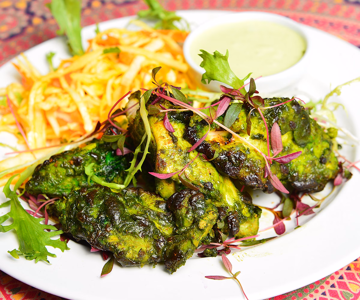 What is chicken Hariyali Tikka?