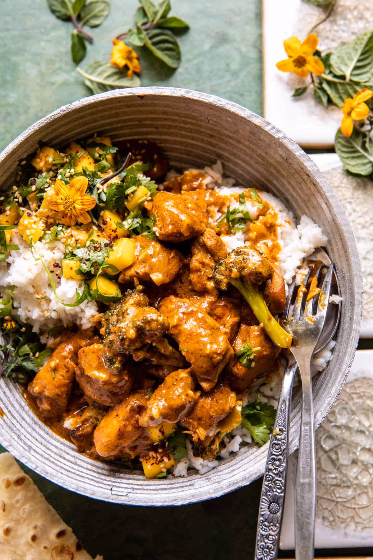 How do you make a coconut chicken curry?