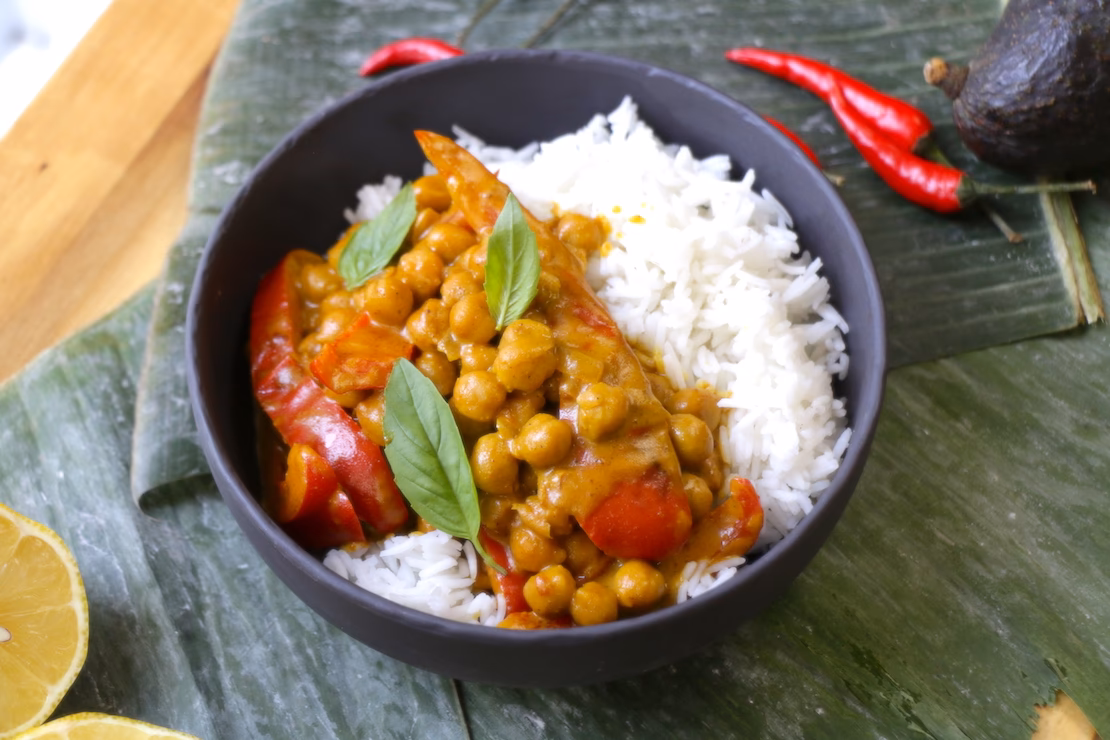 How do you make a healthy Curry?
