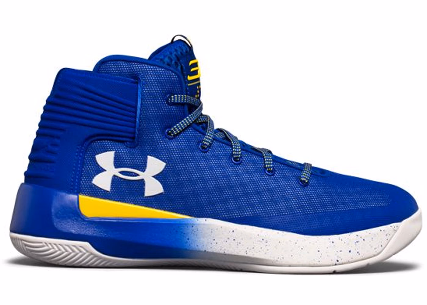 Which is the lightest Curry basketball shoe?