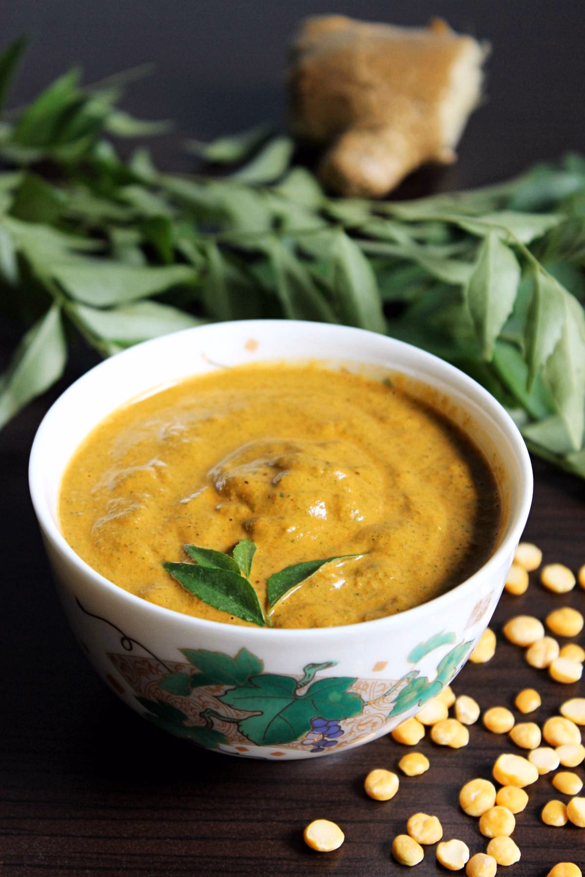 Is curry leaves chutney healthy?