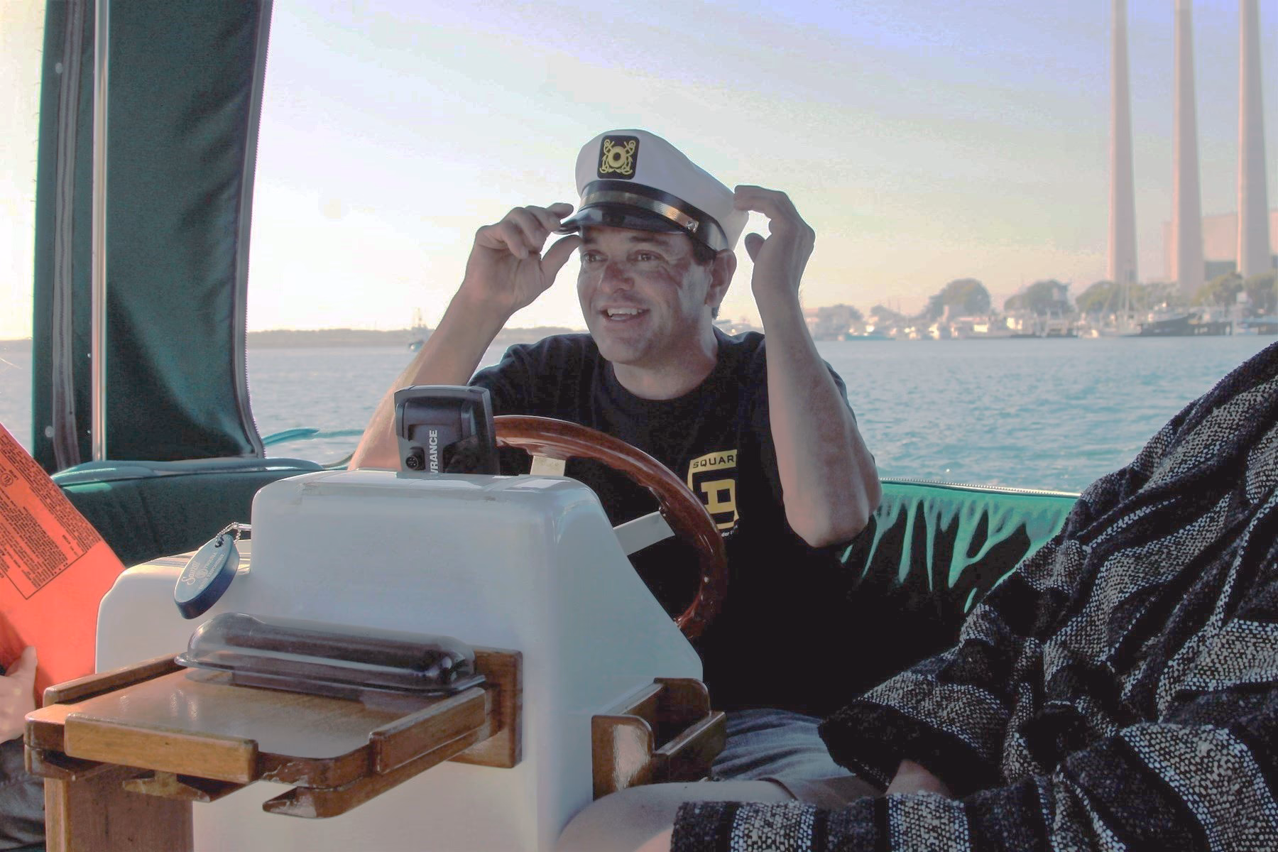 Who plays Currie in impeachment & American Crime Story?