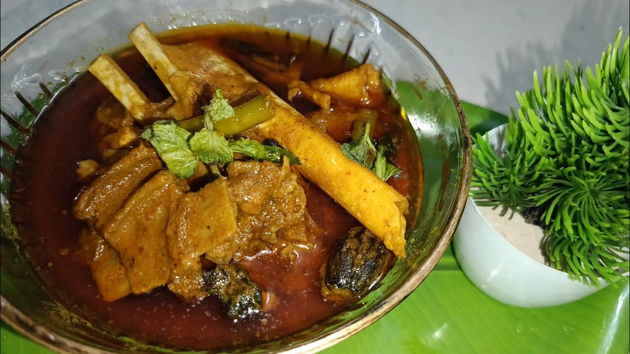 What is Khade masala ka Gosht?