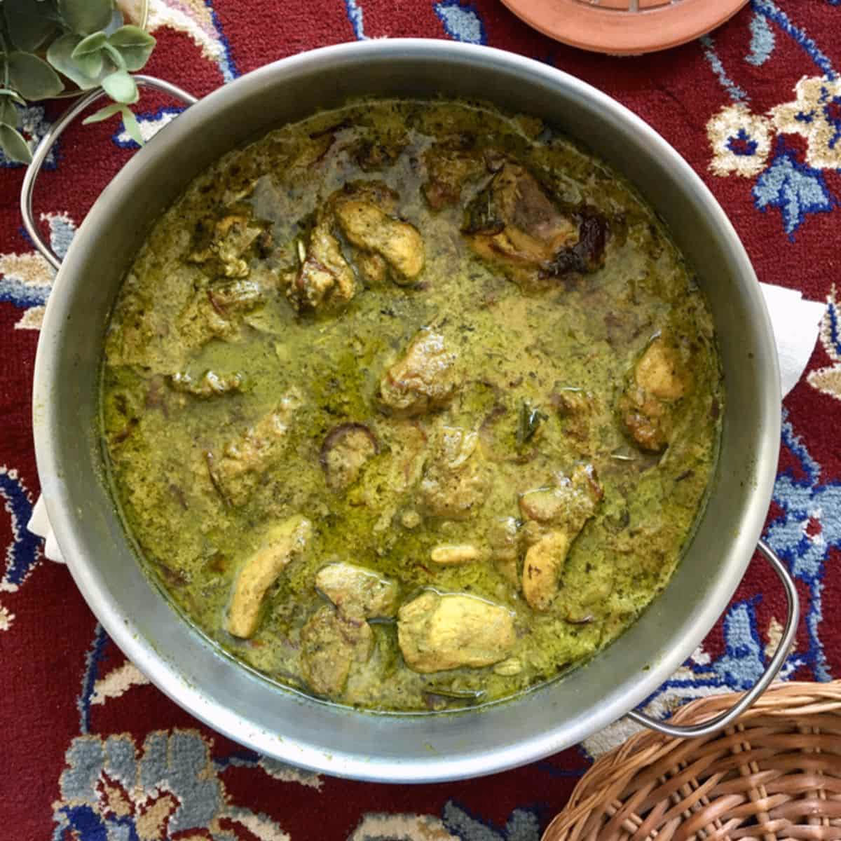 Are mint leaves good for chicken?