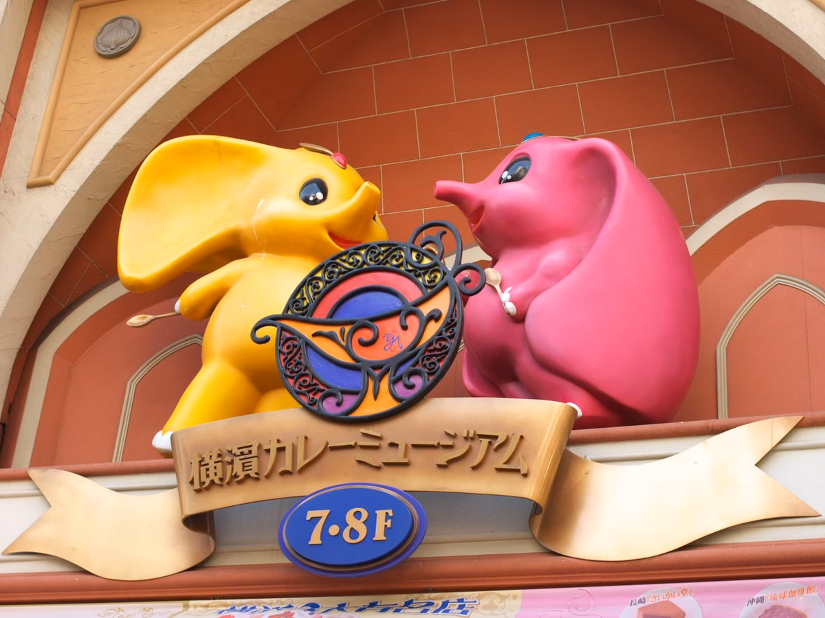 What can you do at the Currywurst Museum?