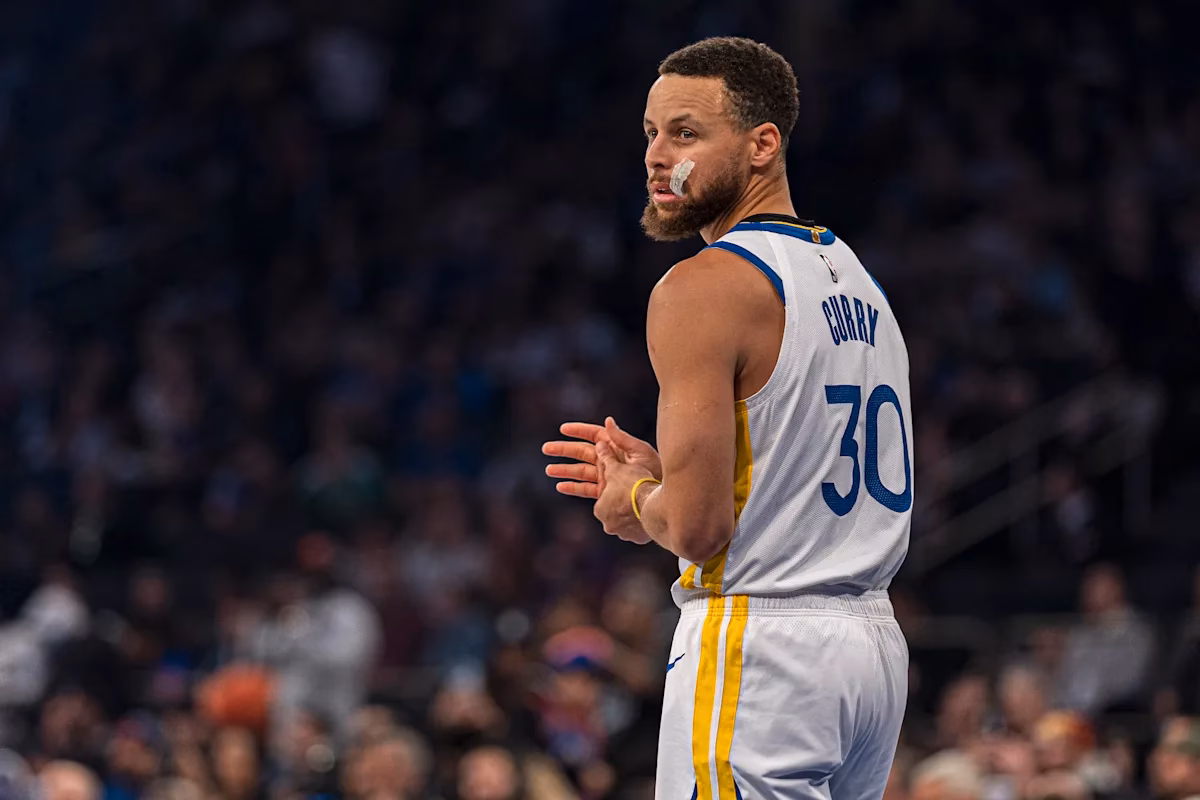 Where is Curry's Point located?