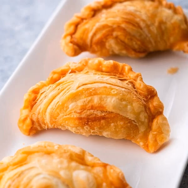 What are spiral curry puffs?