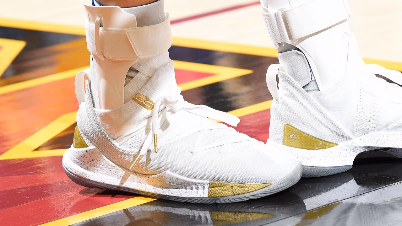 What is the Curry 5?