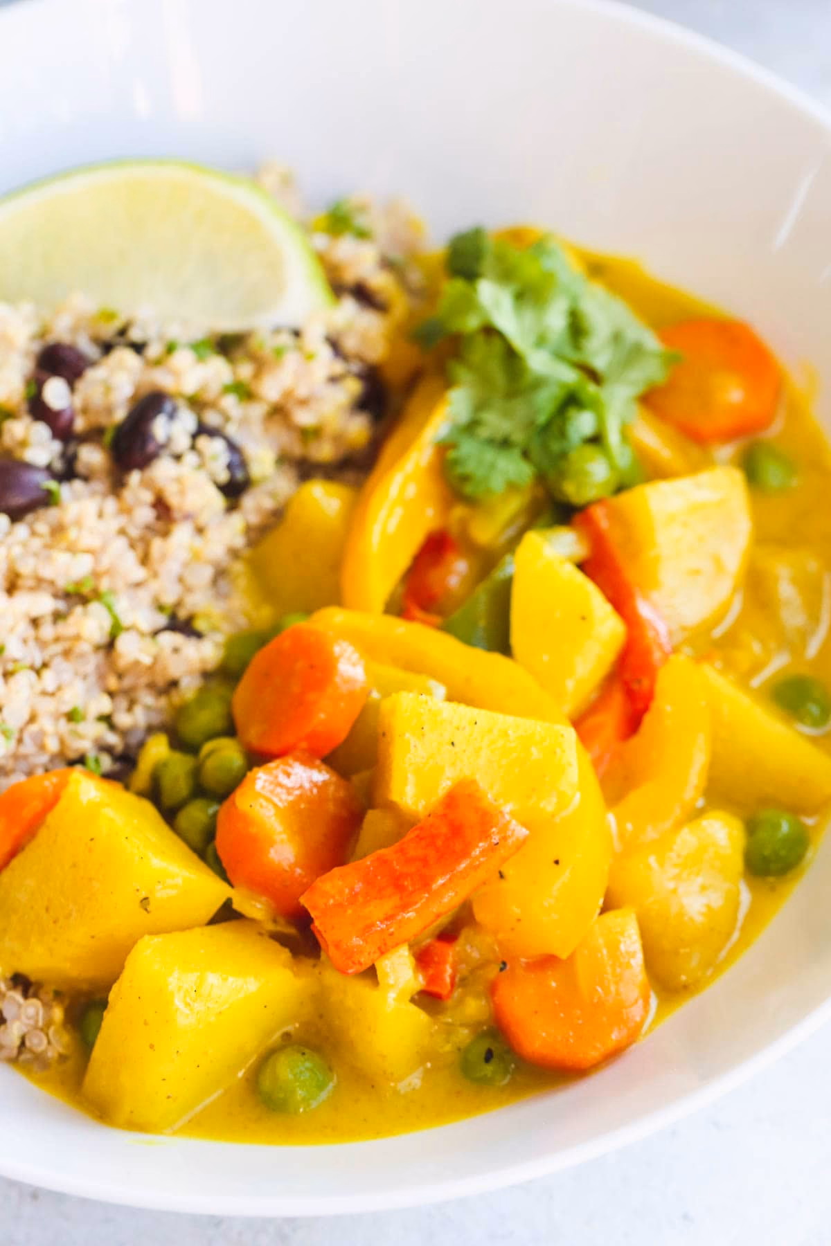 What is a vegan tofu poke Bowl?