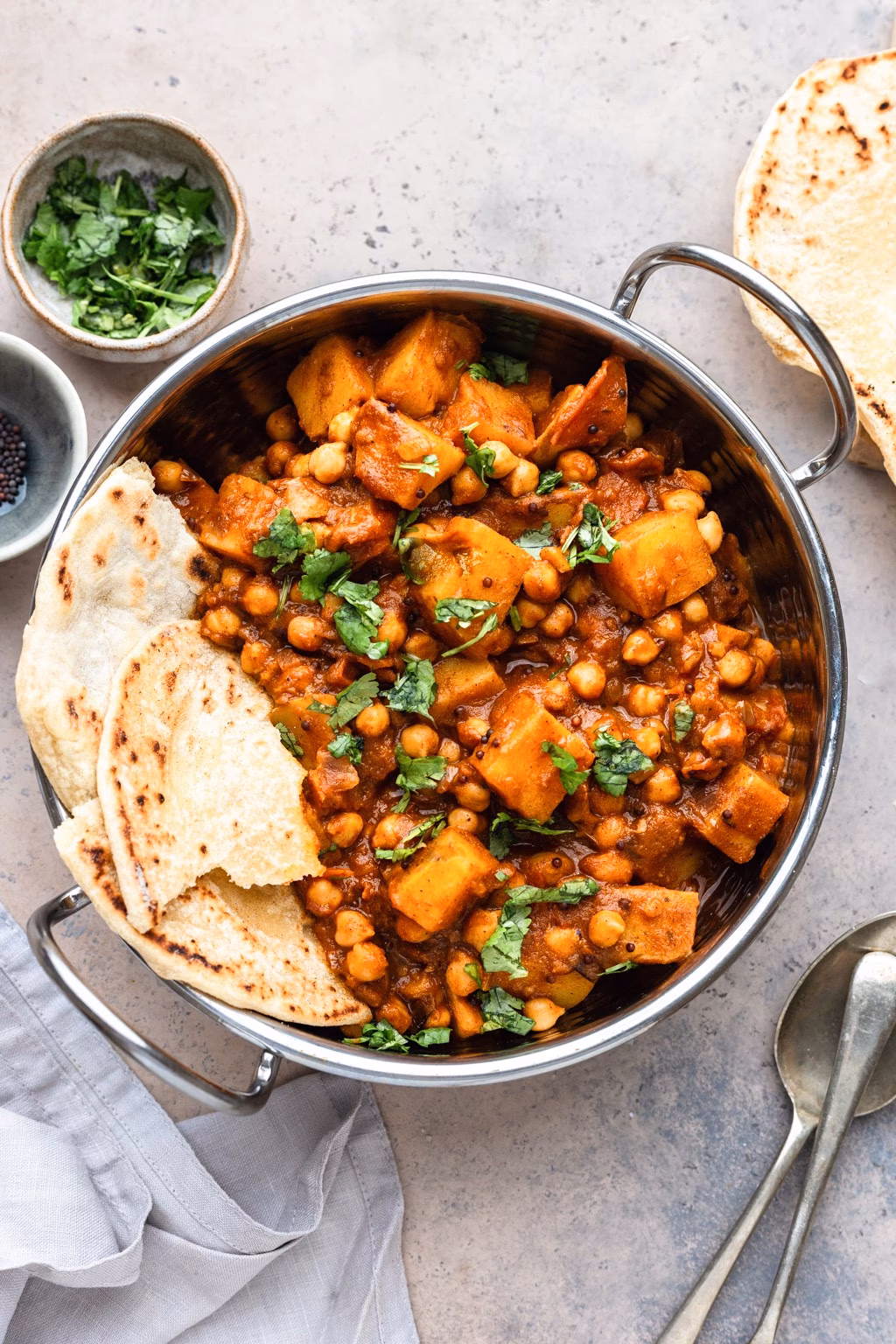 What is a healthy side for chickpea potato curry?