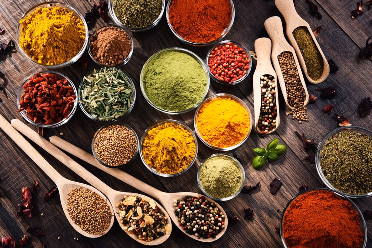 How do you make a homemade spice blend?
