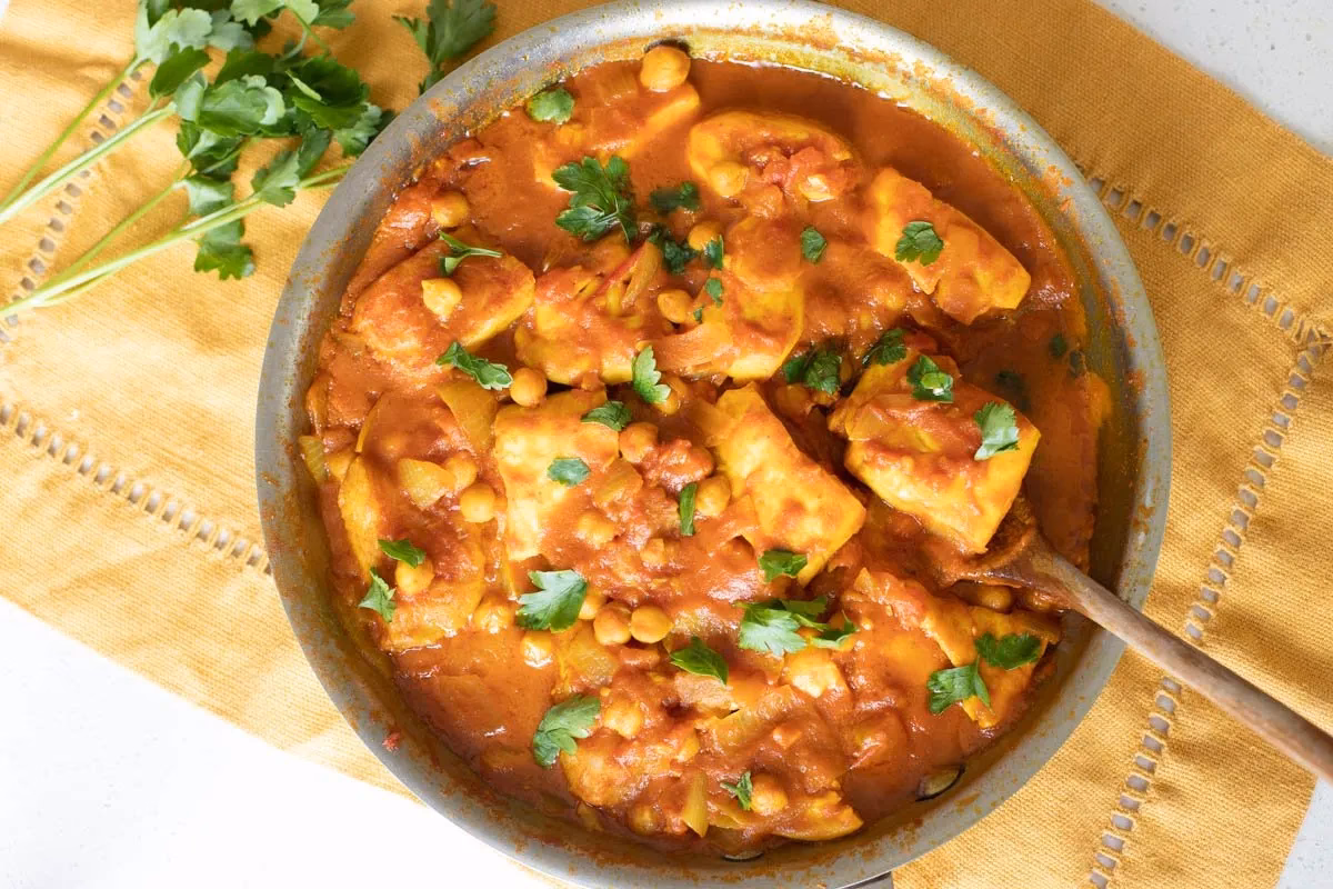 How to cook chickpea curry?