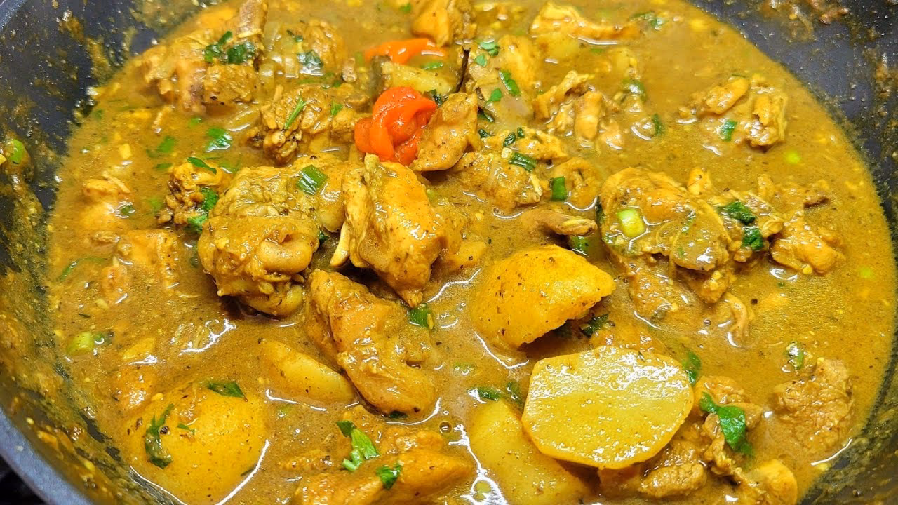What makes Guyanese Curry unique?