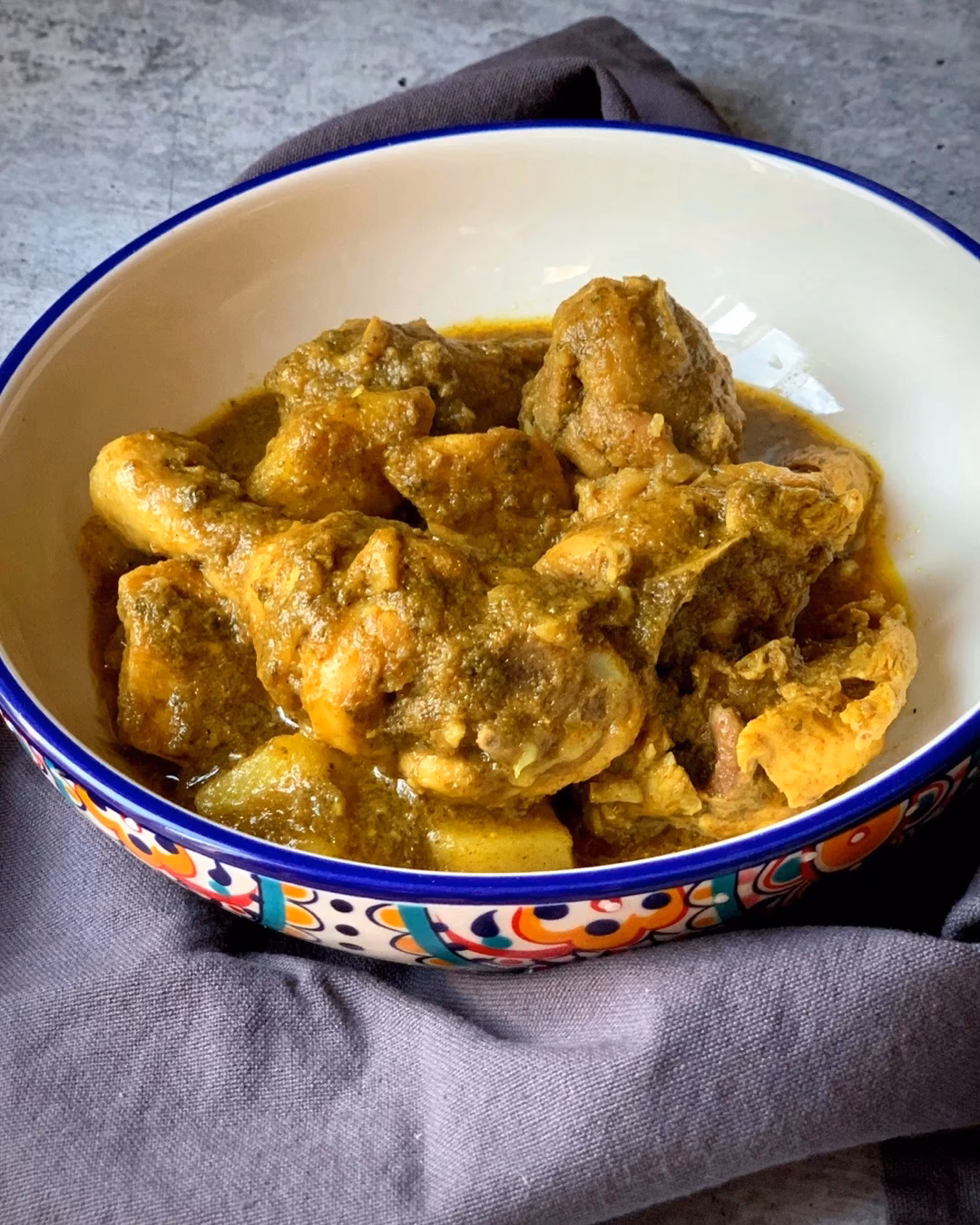 Does Guyanese eat chicken curry?