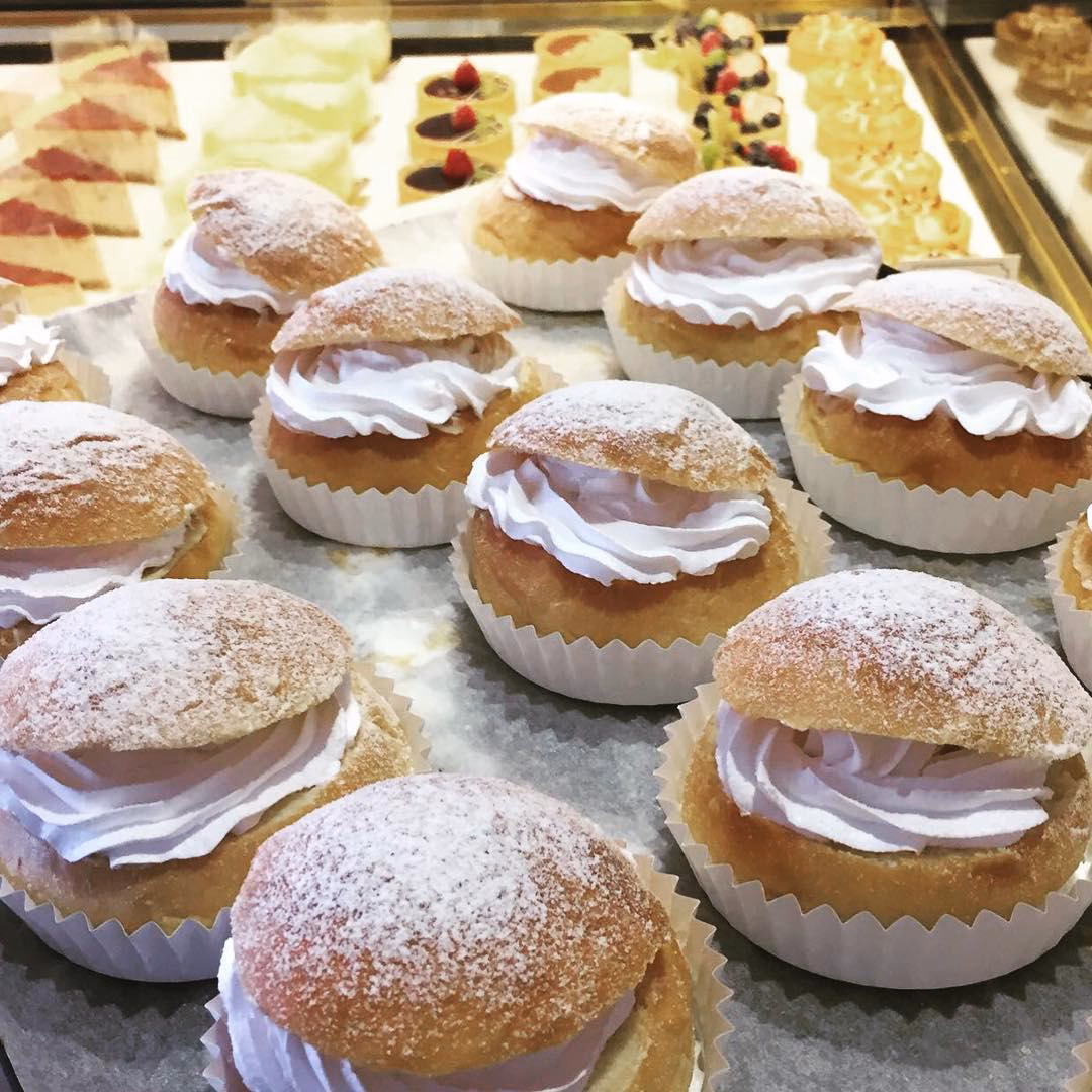 Where to eat halal burgers?