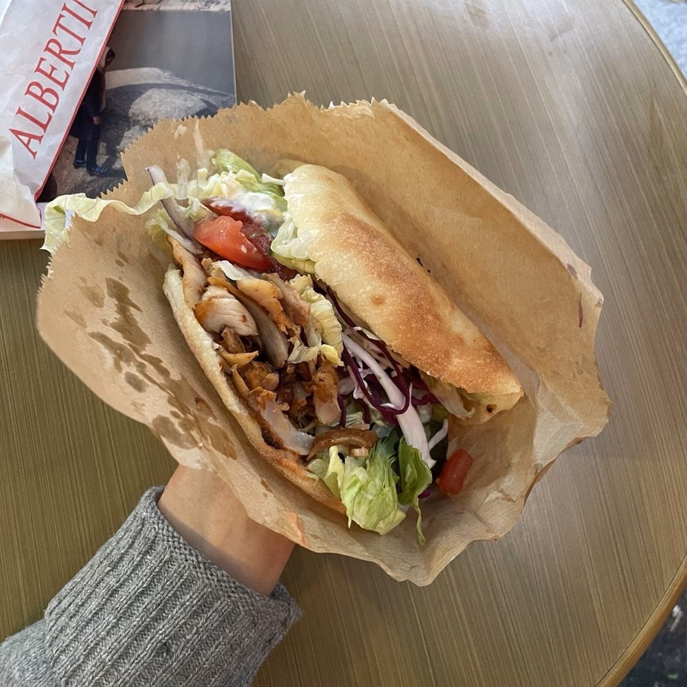 Where to eat Arabic food in Vienna?