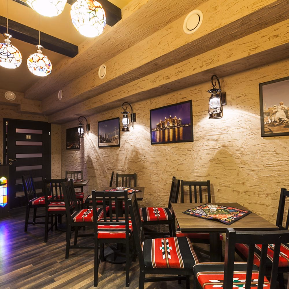 Where to eat halal food in Warsaw?