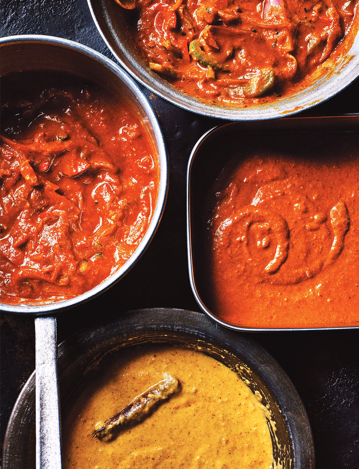 How do you cook Indian curry sauce?