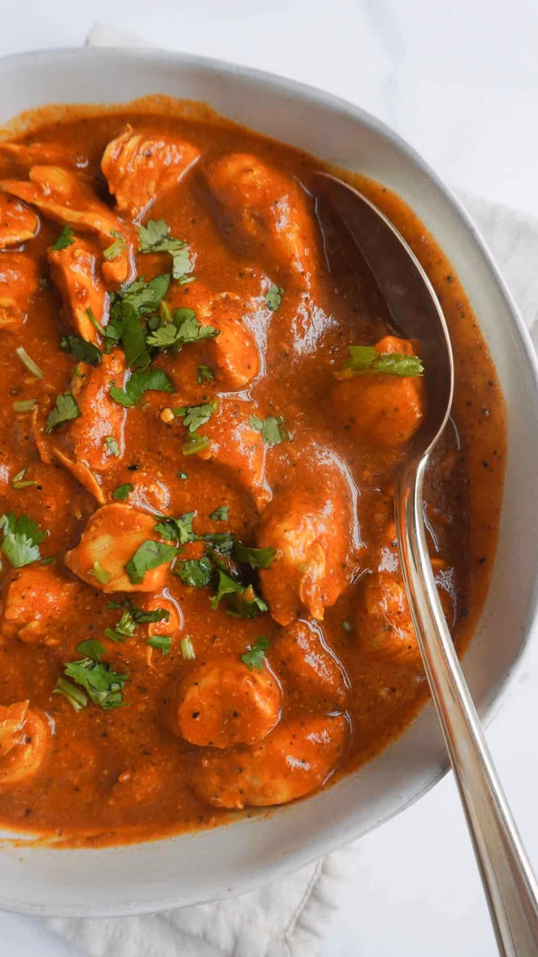 What goes well with tandoori chicken curry?