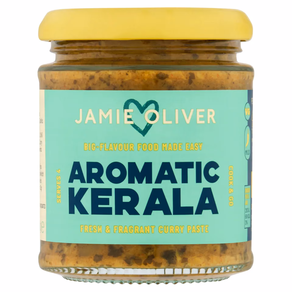 How do you make homemade curry paste?