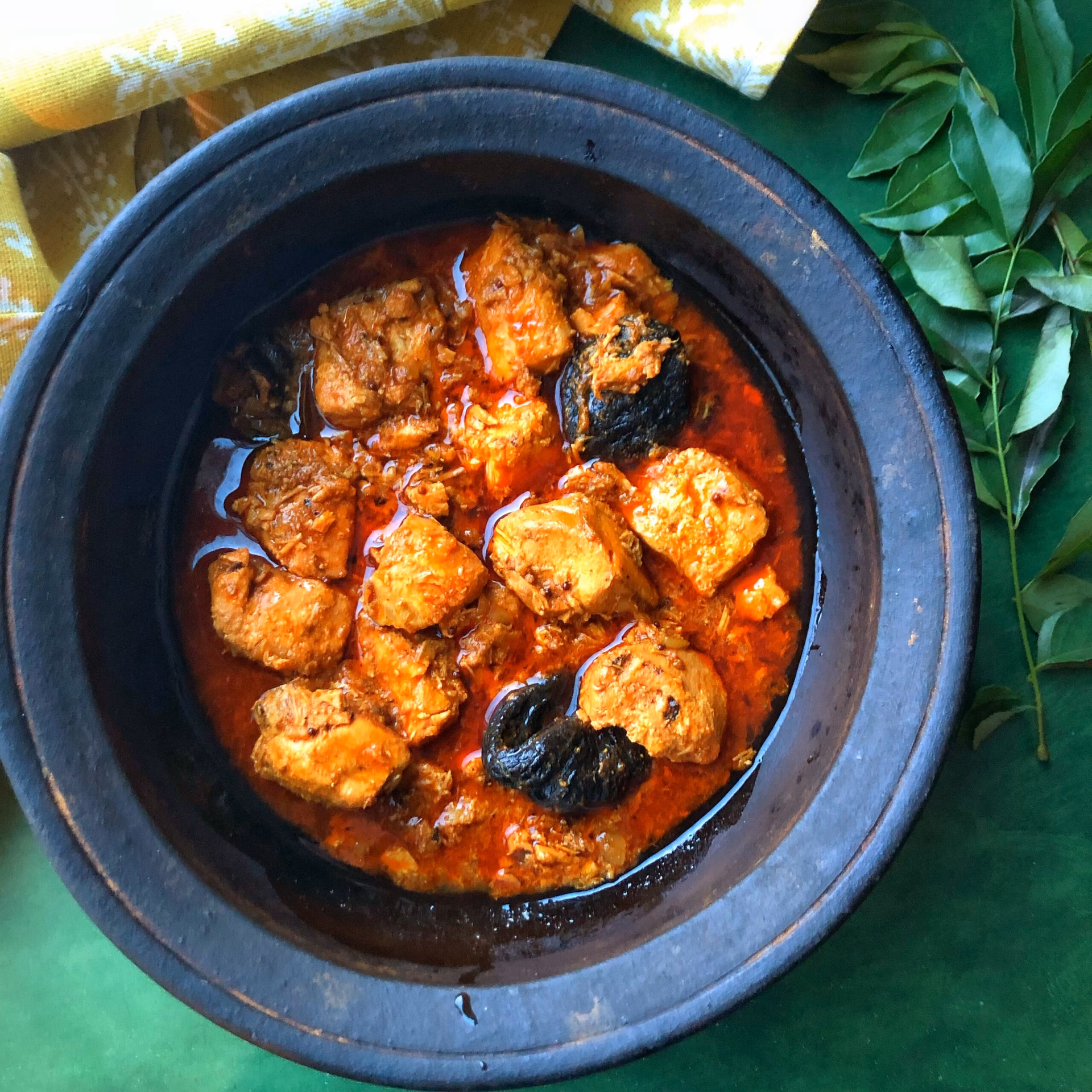 What can I use to make fish curry?