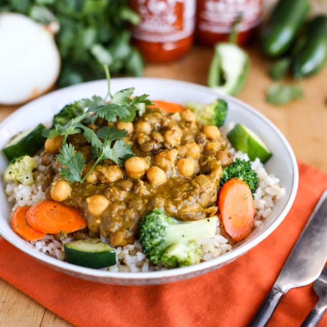 What are the ingredients in coconut lentil curry?