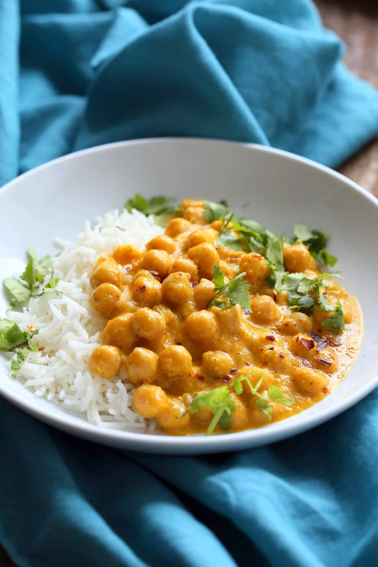 What is Thai mango chickpea curry?