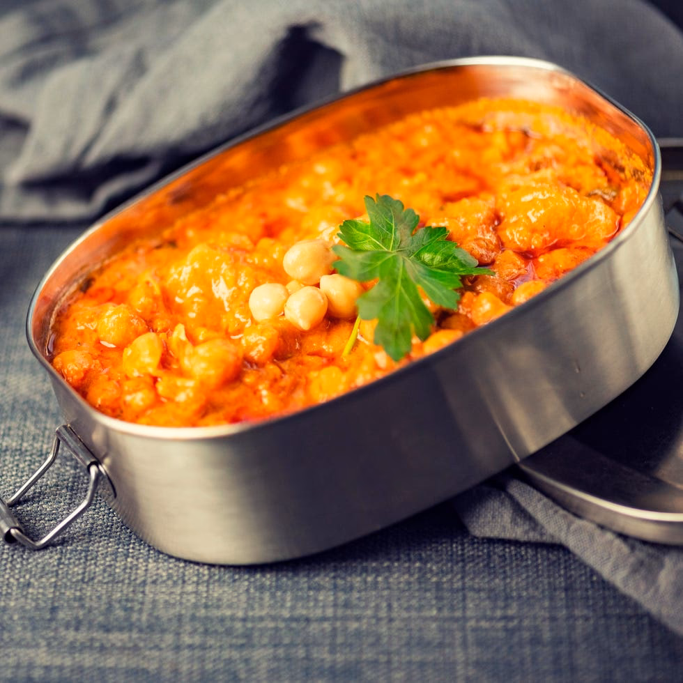 How do you make a vegan curry?