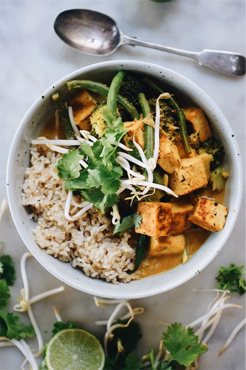 How do you make udon noodles with miso Yellow Coconut Curry?