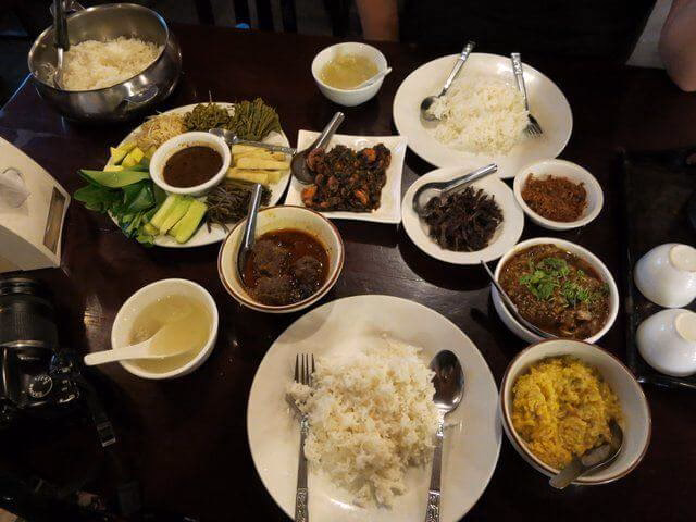 What to eat in Burma without coconut milk?