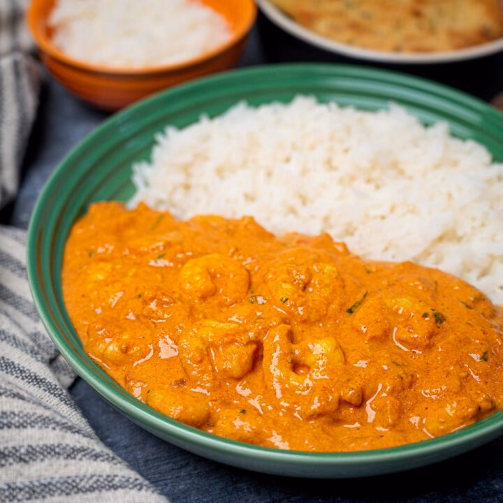 What is prawn tikka masala?