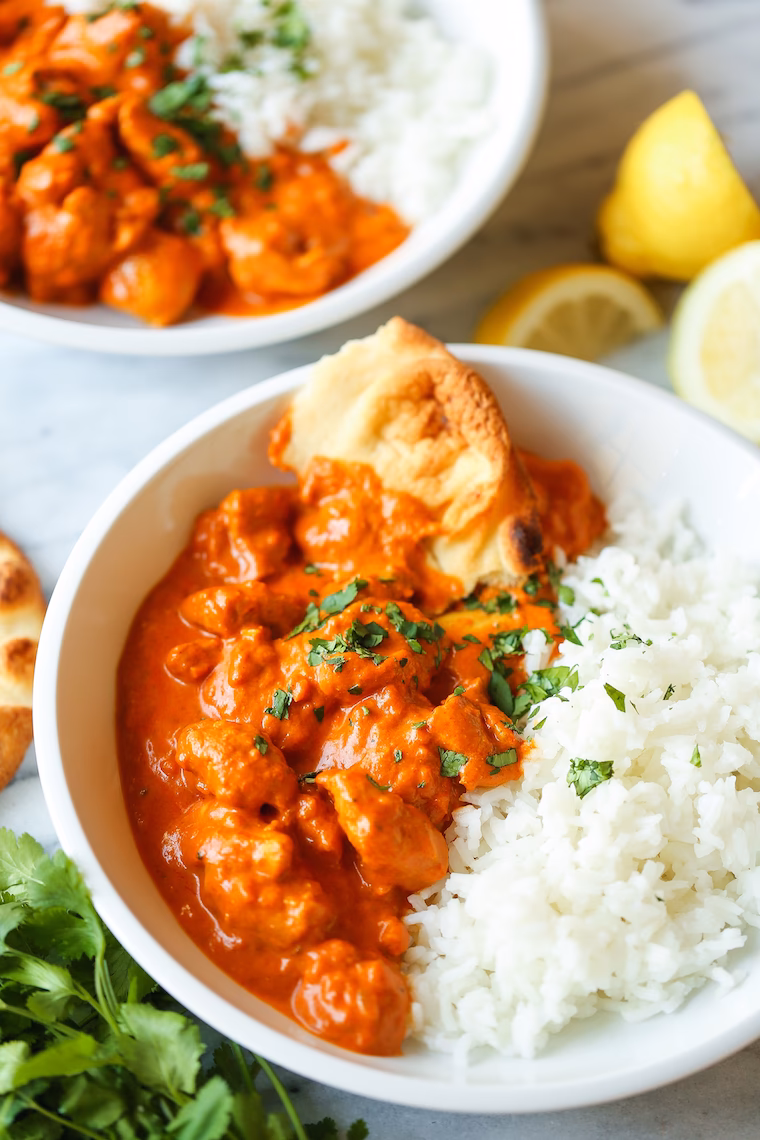 How to eat chicken tikka masala?