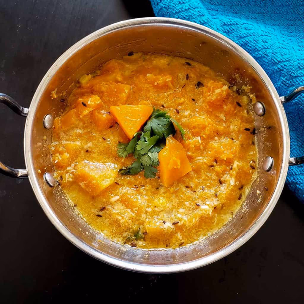 How do you cook a pumpkin curry?
