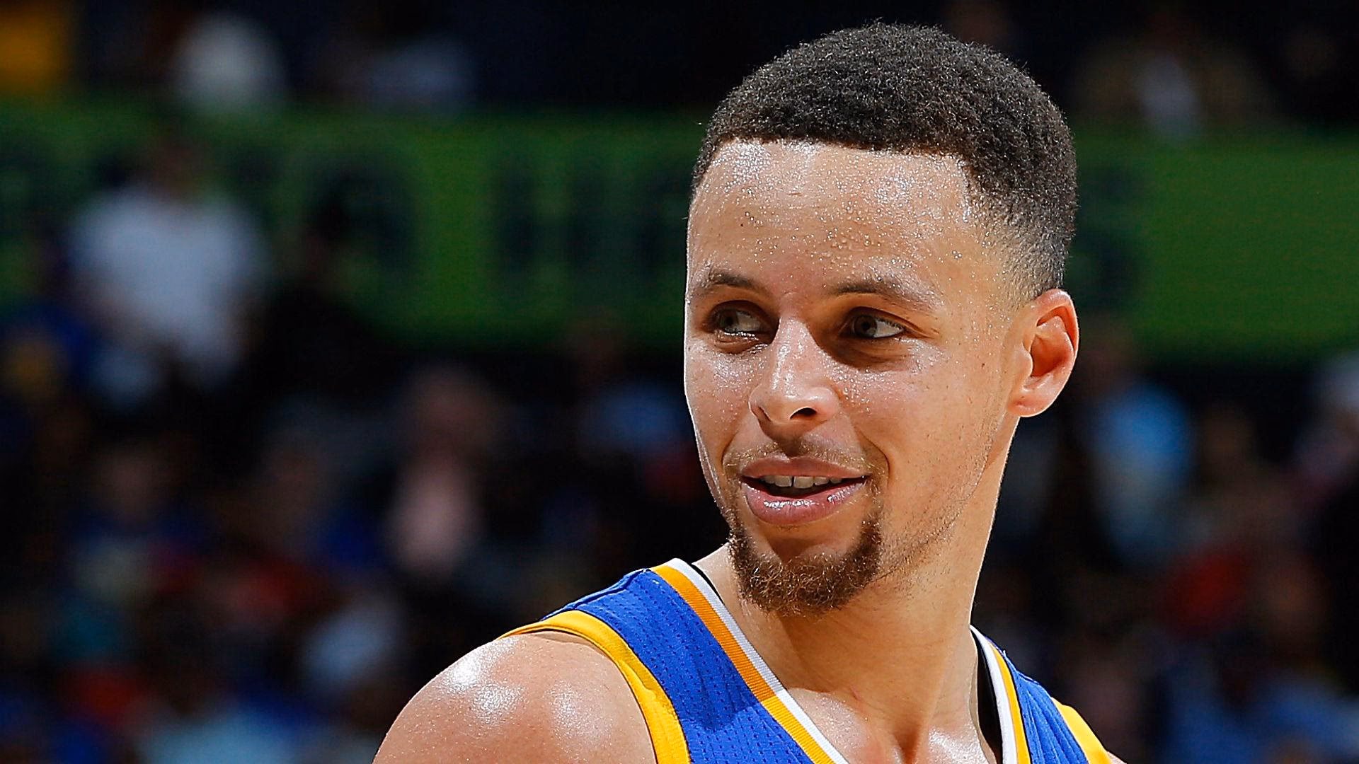 Does Steph Curry have a receding hairline?