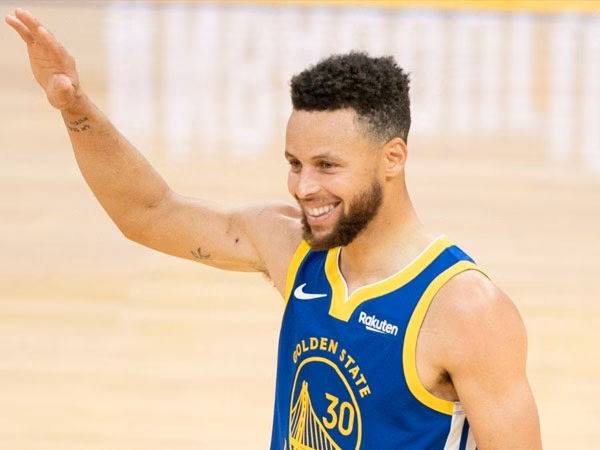 What is Stephen Curry's full name?
