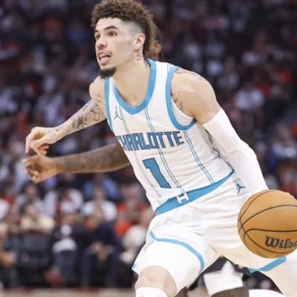 How tall is Stephen Curry?