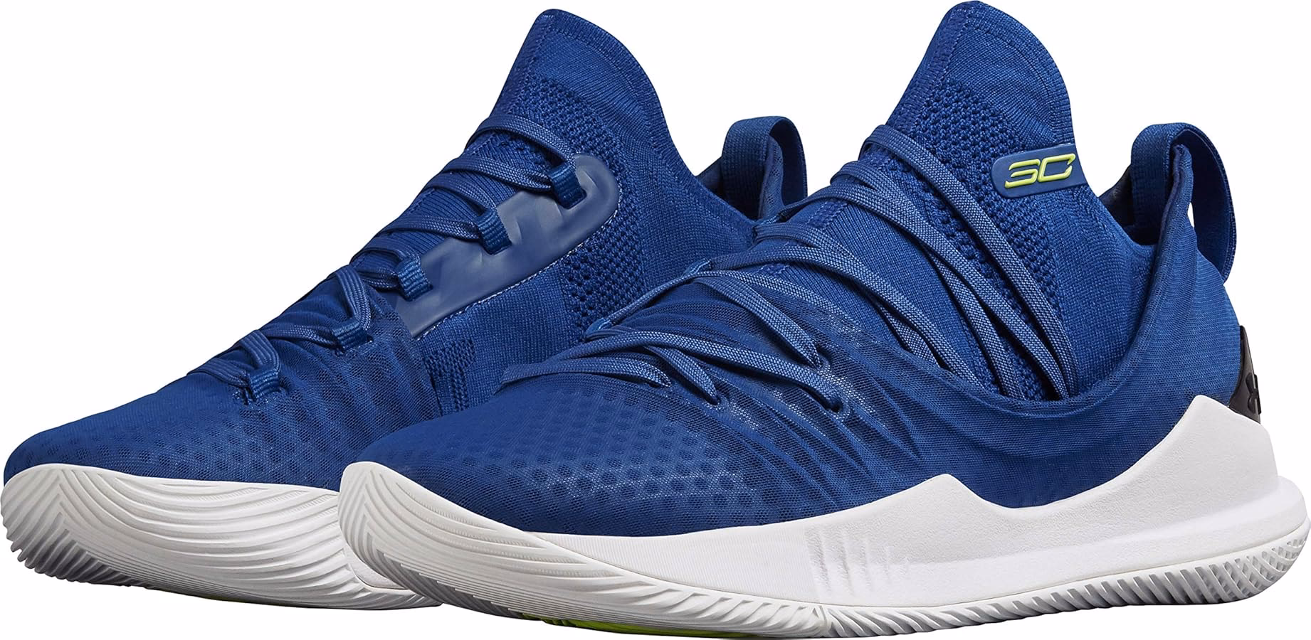 What Shoes does Steph Curry wear?