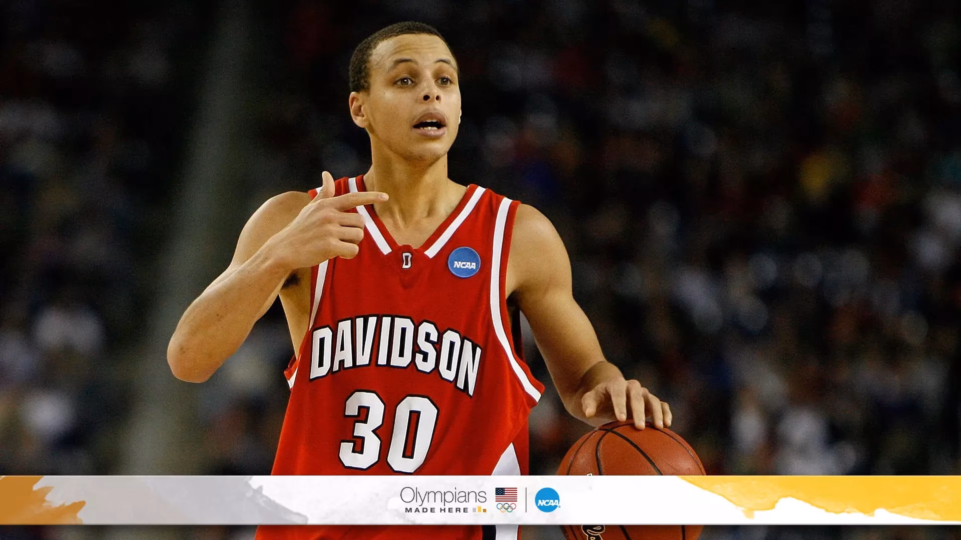 Why did Stephen Curry return to Davidson College?