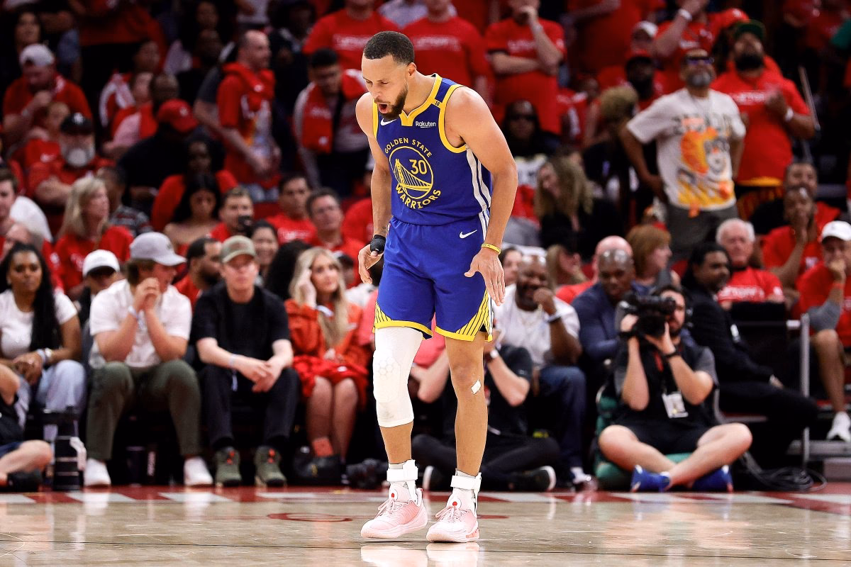 Is Stephen Curry back in the playoffs?