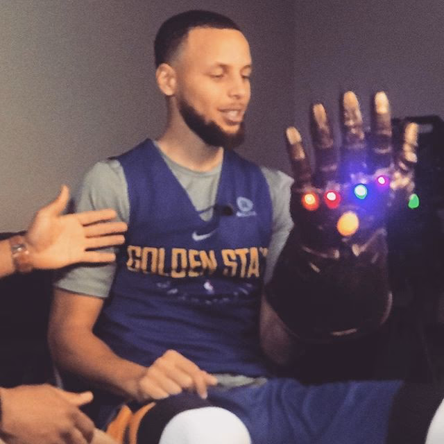 Does Stephen Curry have surgery?
