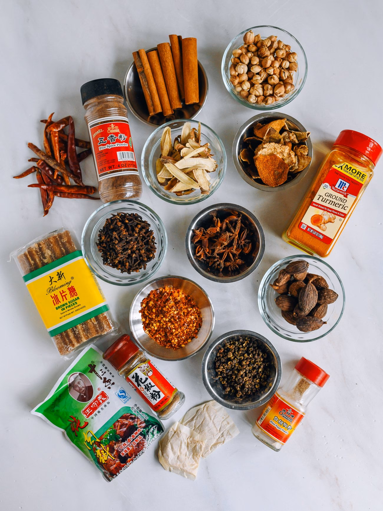 What spices are used in the Atayal kitchen?